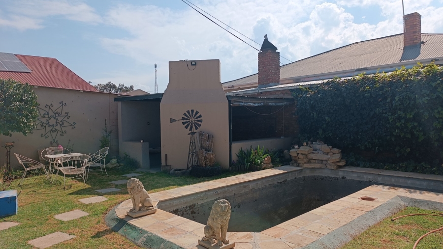 Commercial Property for Sale in Noupoort Northern Cape